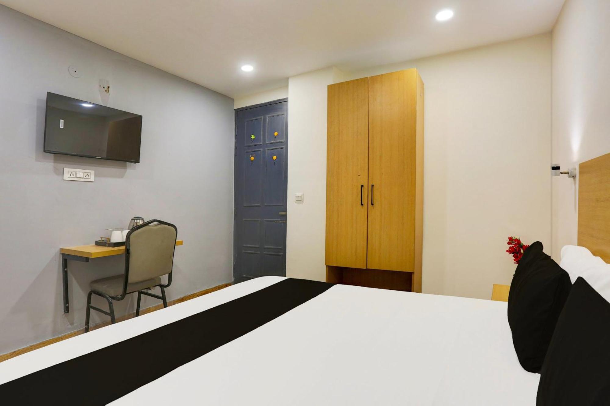 Hotel Super O Near Uttam Nagar East Metro New Delhi
